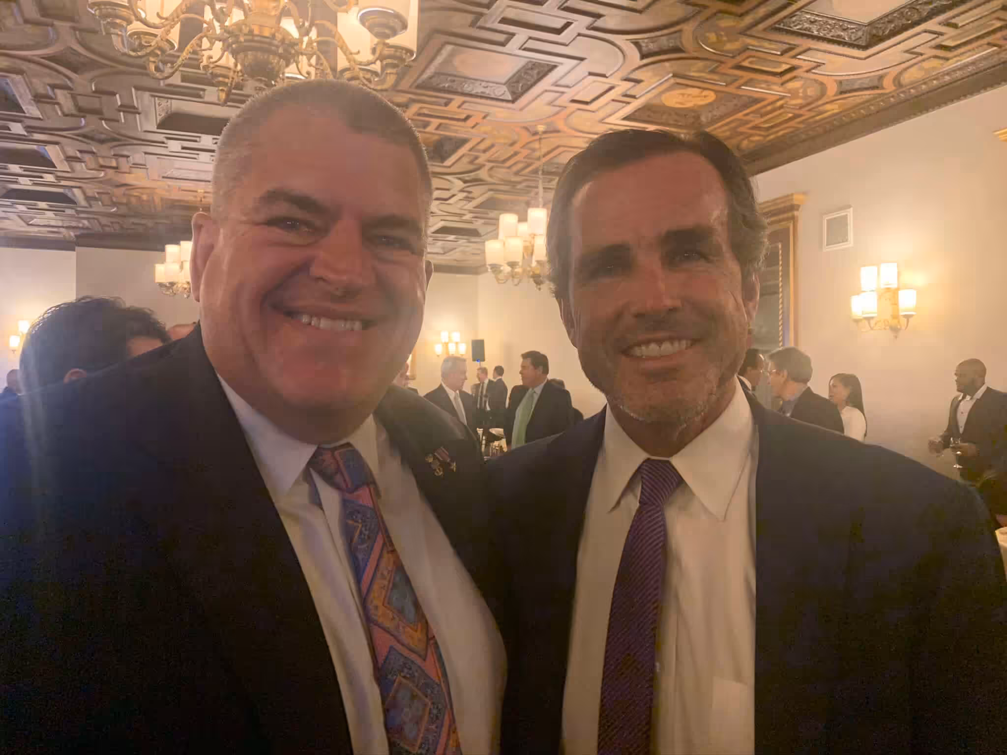 Michael Korman with ABC News journalist Bob Woodruff, 2020